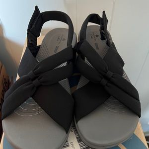 *NIB* Cloudsteppers by Clarks Sandals
